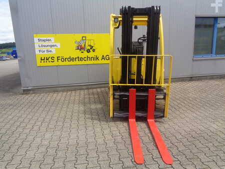 Hyster J3.5XN Advance