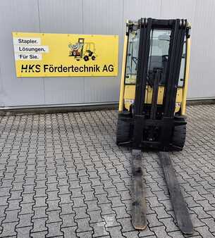 Carrelli elettrici 4 ruote 2016  Hyster J3.0XN Advance (2)