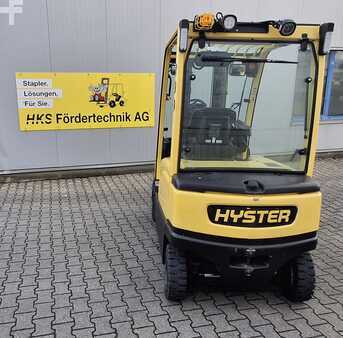 Carrelli elettrici 4 ruote 2016  Hyster J3.0XN Advance (3)