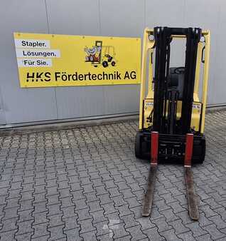 Chariots électriques à 4 roues 2018  Hyster J2.0XN LWB (1)