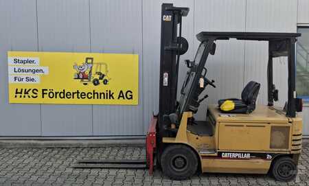 Elektro čtyřkolový VZV 1999  CAT Lift Trucks EP25 (1)