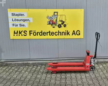 Punnitseva haarukkavaunu  RAVAS 1100 (1)