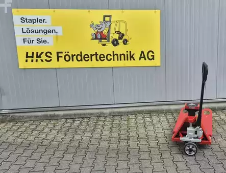 Punnitseva haarukkavaunu  RAVAS 1100 (2)