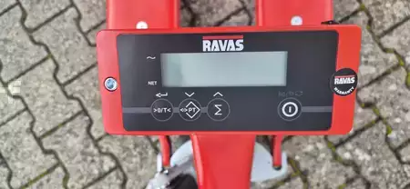 Punnitseva haarukkavaunu  RAVAS 1100 (4)