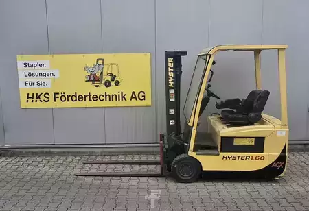 Elektro 3 Rad 2004  Hyster J1.60XMT (2)