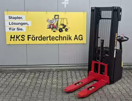 Hochhubwagen 2026  Hyster S1.4 (1)