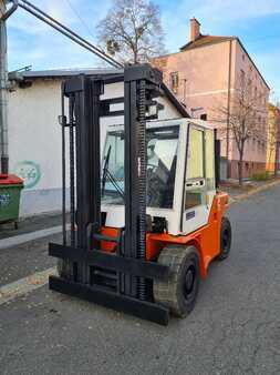 Diesel Forklifts 2001  Dan Truck 9660 (1)