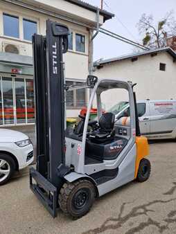 Chariot élévateur gaz naturel 2017  Still RX70-20T/600 (1)