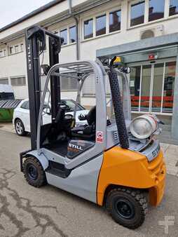 Natural Gas Forklift 2017  Still RX70-20T/600 (2)