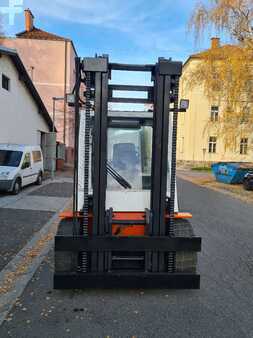 Carretilla elevadora diésel 2001  Dan Truck 9660 (7)