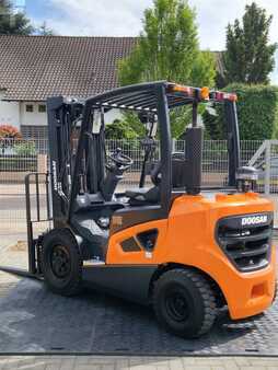 Diesel heftrucks 2022 Doosan D25S-9 (1)