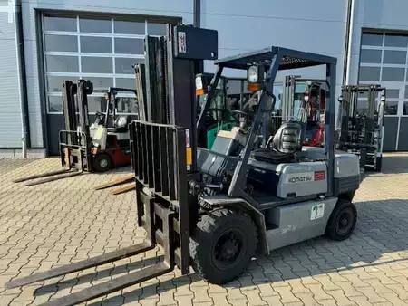 Dieseltruck 1993  Komatsu FD25 (3)