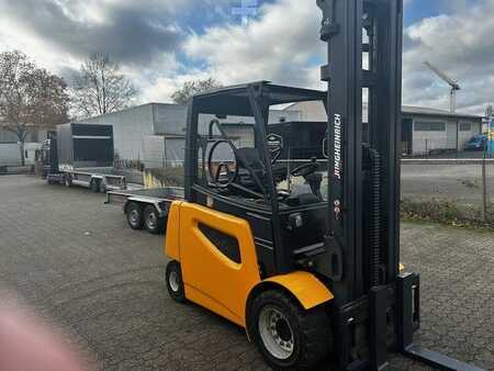 Montacargas Eléctrico (4 ruedas) 2015  Jungheinrich EFG435KS (1)