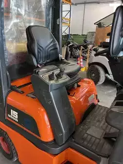 LPG Forklifts 2000  Nissan PDO1A15 (3)