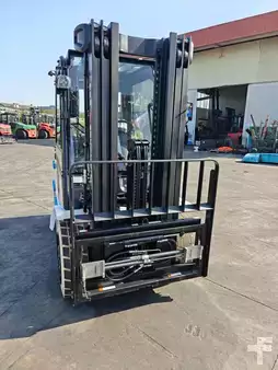 Elektrisk- 4 hjul 2026  EP Equipment EFL30 PRO (3)