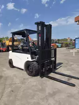 Elektrisk- 4 hjul 2026  EP Equipment CPD50L1 (2)