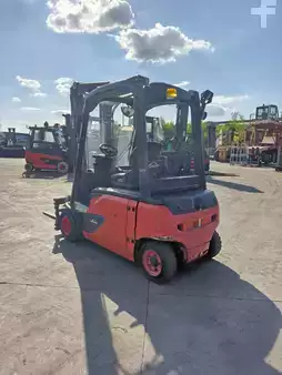 Chariots électriques à 4 roues 2018  Linde E20PL-02 (4)