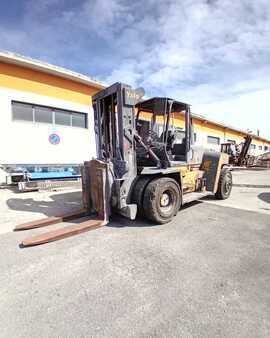 Diesel Forklifts 2014  Yale GDP160EC V3065 (1)