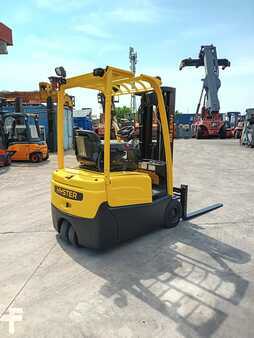 Chariot 3 roues électrique 2014  Hyster J1.6XNTSWB (3)