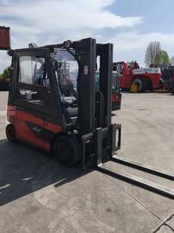 Carrelli elettrici 4 ruote 2018  Linde E30L-01 (2)