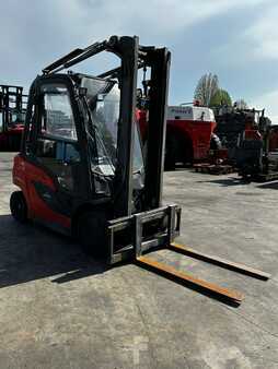 Carrelli elevatori diesel 2020  Linde H25D-01 (2)