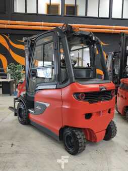 Carrelli elettrici 4 ruote 2023  Linde E30HL-01/600 (4)