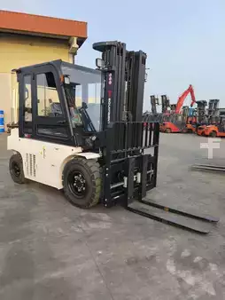 Elektro 4 Rad 2026  EP Equipment EFL503-HV-6 (2)