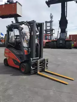 Dieselstapler 2021  Linde H20D-01 (2)