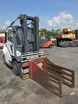 Diesel heftrucks 2022  Linde H40D-02 (2)