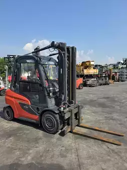 Diesel heftrucks 2021  Linde H35D-01 (2)