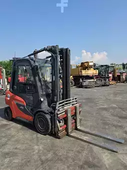 Diesel heftrucks 2021  Linde H35D-01 (2)
