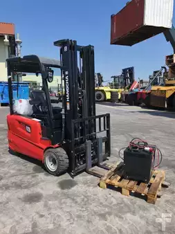 Eléctrico - 4 rodas 2022  HC (Hangcha) CPDS20-AD6 (2)