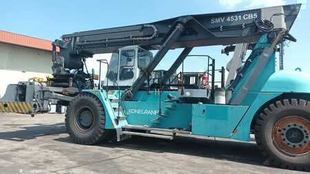 Reachstacker 2011  Konecranes SMV 4531 CB5 (1)