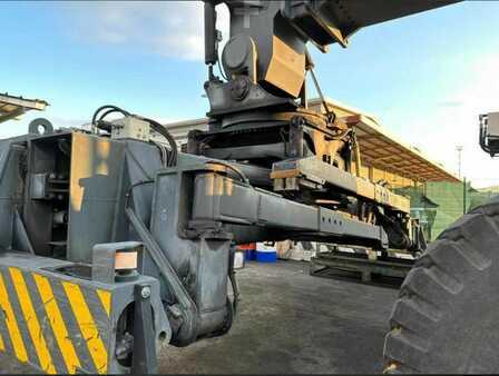 Reachstacker 2011  Konecranes SMV 4531 CB5 (6)