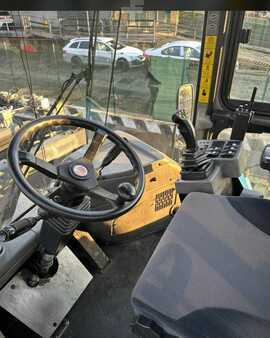 Reachstacker 2011  Konecranes SMV 4531 CB5 (9)