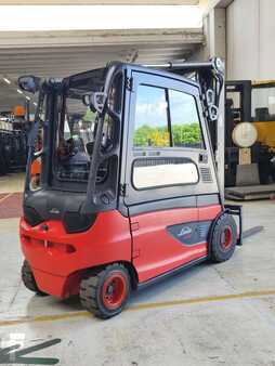 Carrelli elettrici 4 ruote 2018  Linde E30L-01 (3)
