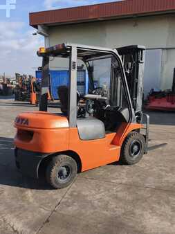 Dízel targoncák - Toyota 02-7FDF25 (4)