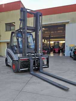 Elektro čtyřkolový VZV 2018  Carer A80/900X (2)