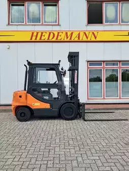 Dieselstapler 2015  Doosan D35C-5 (1)
