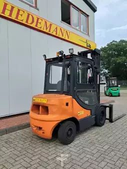 Dieselstapler 2015  Doosan D35C-5 (4)