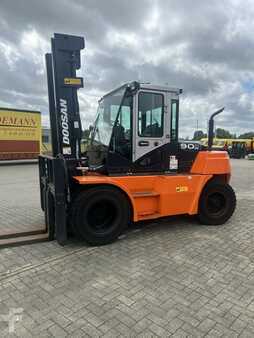 Diesel truck 2018  Doosan D90S-7 (2)