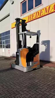 Reach Truck 2015 Still FM-X14 (4)