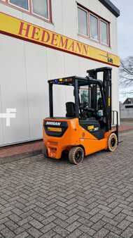 Elektro čtyřkolový VZV 2022  Doosan B30NS (5)