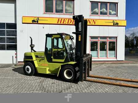 Chariots élévateurs diesel 2014 Clark C80D (2)