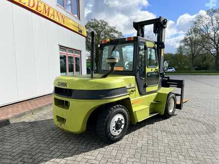 Chariots élévateurs diesel 2014 Clark C80D (4)