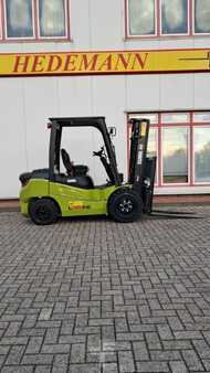 Elektro 4 Rad 2025 Clark L35XE (1)