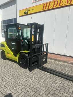 Carrelli elevatori diesel 2024  Clark S50s (2)