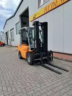 Dieselový VZV 2025  Cesab M330DV (2)