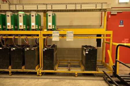 Andet - Unicarriers Batterie Wechsel Station 16 Fach (4)