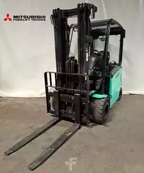 Elektro 4 Rad 2021  Mitsubishi FB 35N-80E (1)